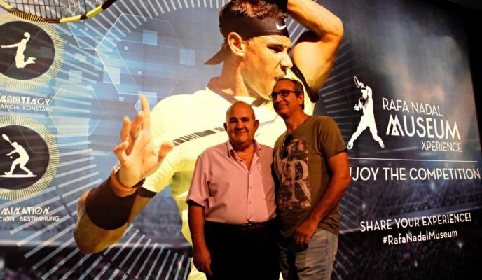 Palma Especiales visita suscriptores instalaciones Rafa Nadal Experie