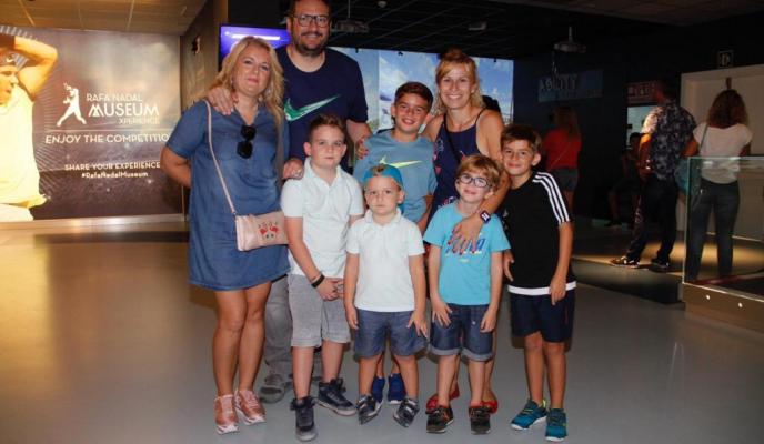 Palma Especiales visita suscriptores instalaciones Rafa Nadal Experie