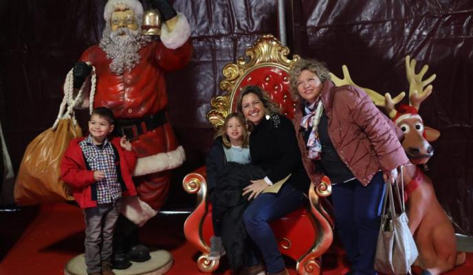 20191214121747_IMG_5084CIRCO ALEGRÍA SUSCRIPTOR UH LAURA BECERRA.jpg