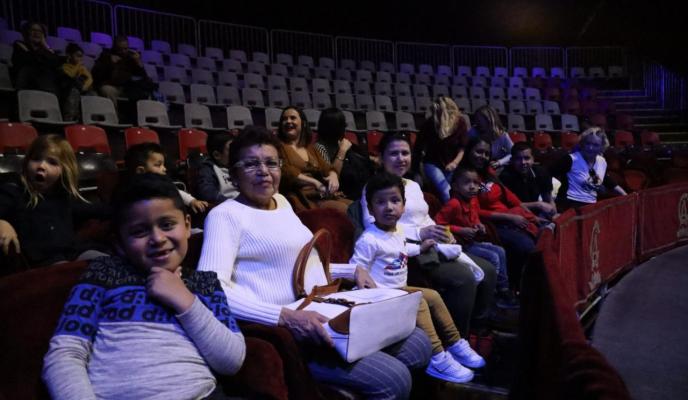 20191214122111_IMG_5090CIRCO ALEGRÍA SUSCRIPTOR UH LAURA BECERRA.jpg