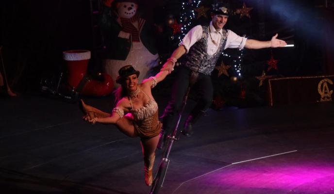 20191214130556_IMG_5194CIRCO ALEGRÍA SUSCRIPTOR UH LAURA BECERRA.jpg