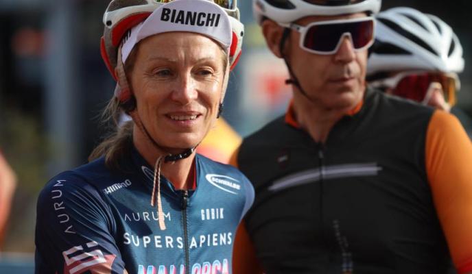 CARRERA BICIS SUZUKI TECNICARS VIA ASIMA LAURA BECERRA10.jpg