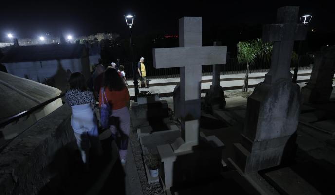 JMR club suscriptor visita cementerio foto morey _24.jpg