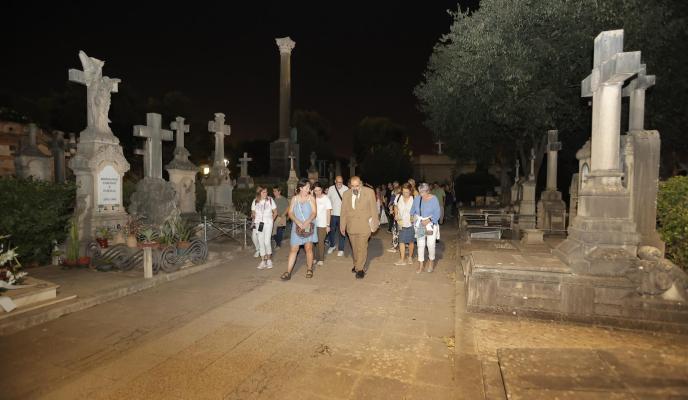 JMR club suscriptor visita cementerio foto morey _08.jpg