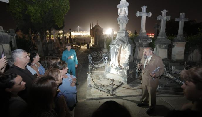 JMR club suscriptor visita cementerio foto morey _10.jpg