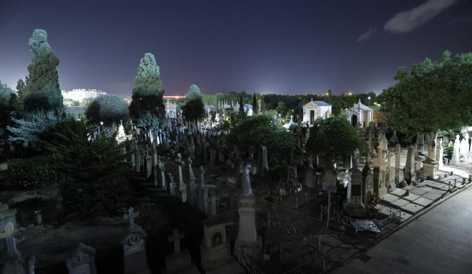 JMR club suscriptor visita cementerio foto morey _01.jpg