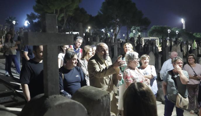 JMR club suscriptor visita cementerio foto morey _26.jpg