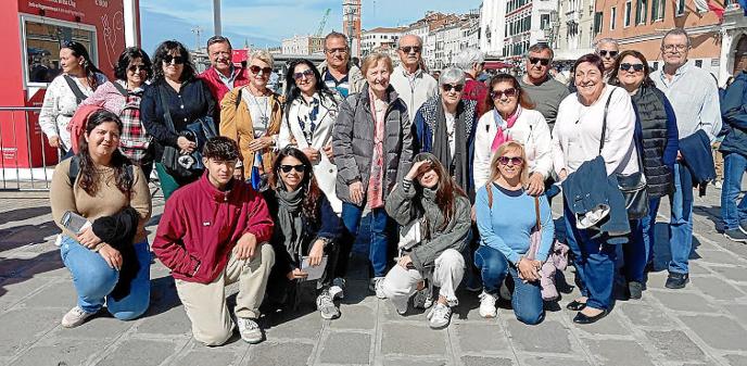 Uno de los primeros momentos de grupo en Venecia, un espléndido día soleado les daba la bienvenida.
