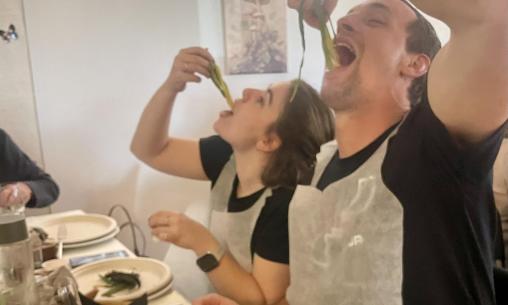 Calçotada en Ca’n Puceta, un festín para chuparse los dedos