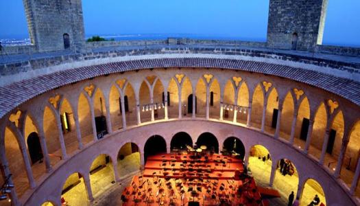 Recorre el Castell de Bellver desde la historia
